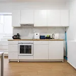 Zeus Downtown Apartment