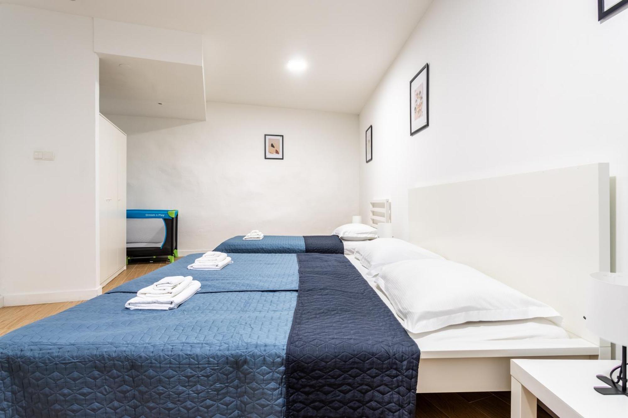 Zeus Downtown Apartment *